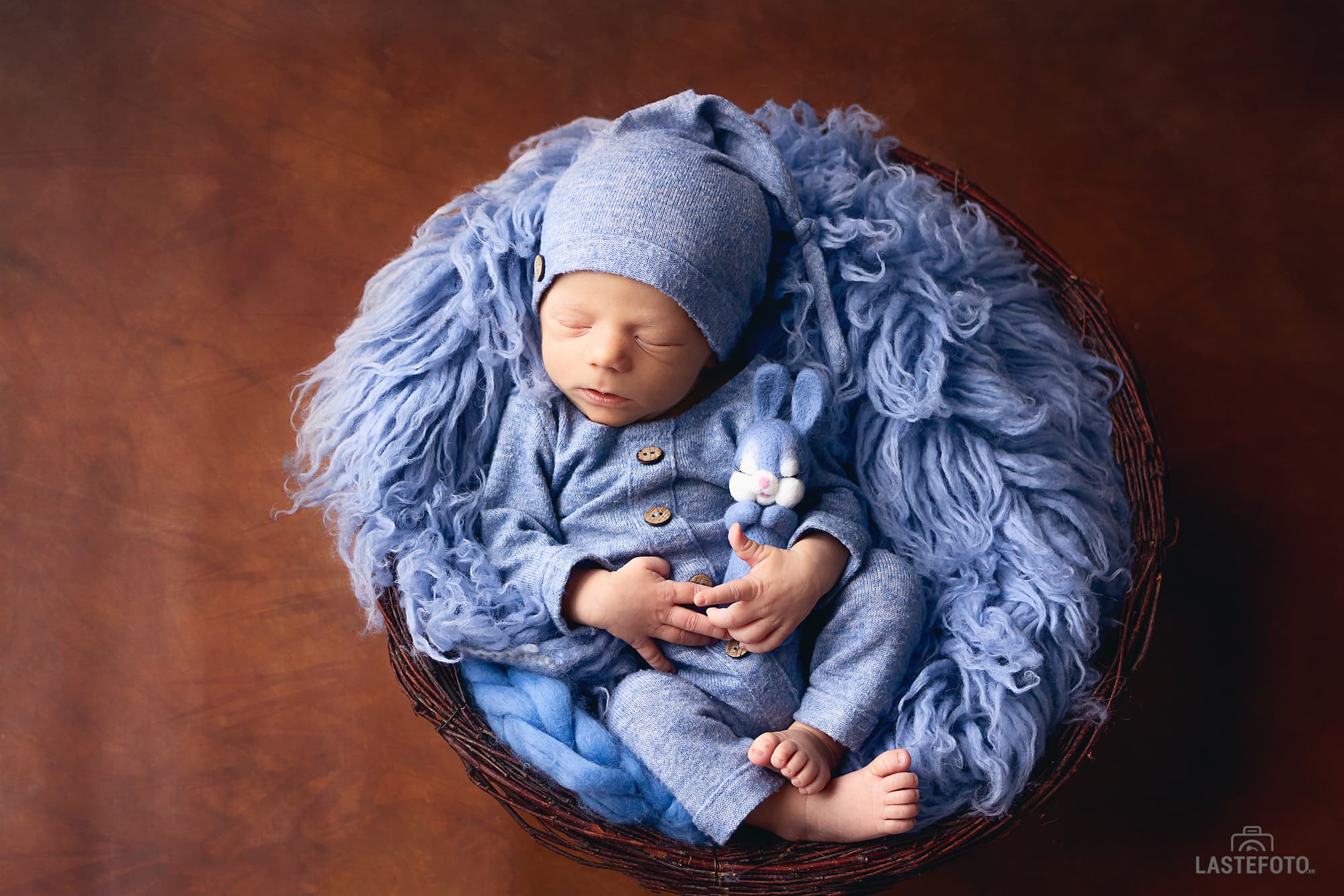 newborn photo shoot in Tallinn